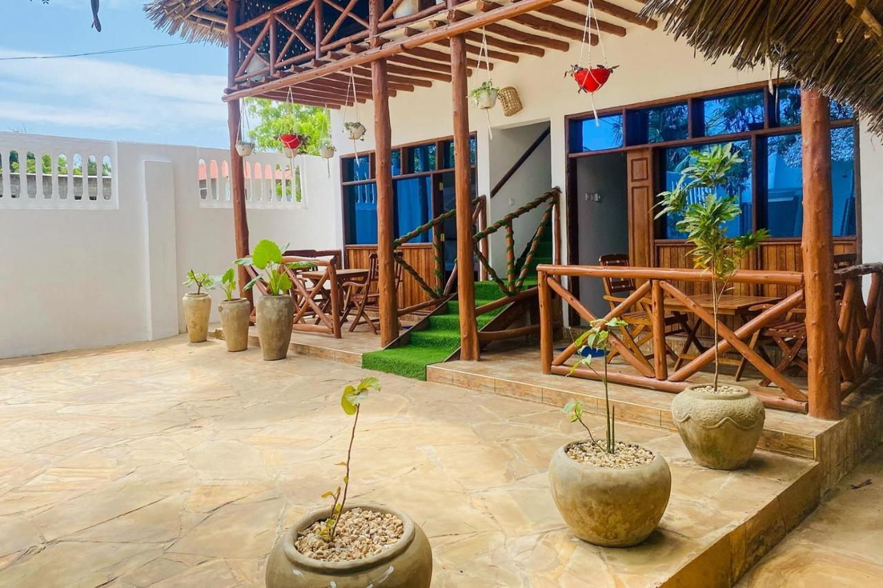 Utulivu Bungalow Nungwi Exterior photo